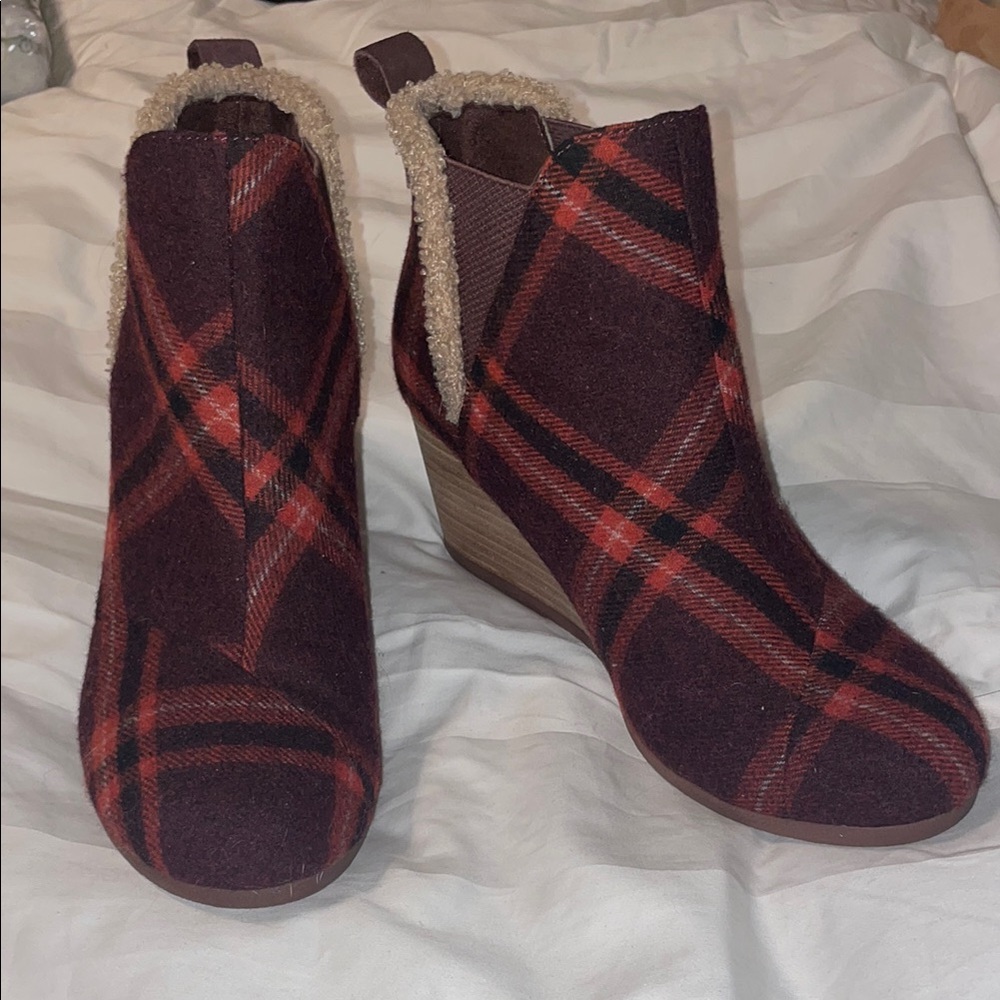 Toms Red and Brown Wedge Shoes